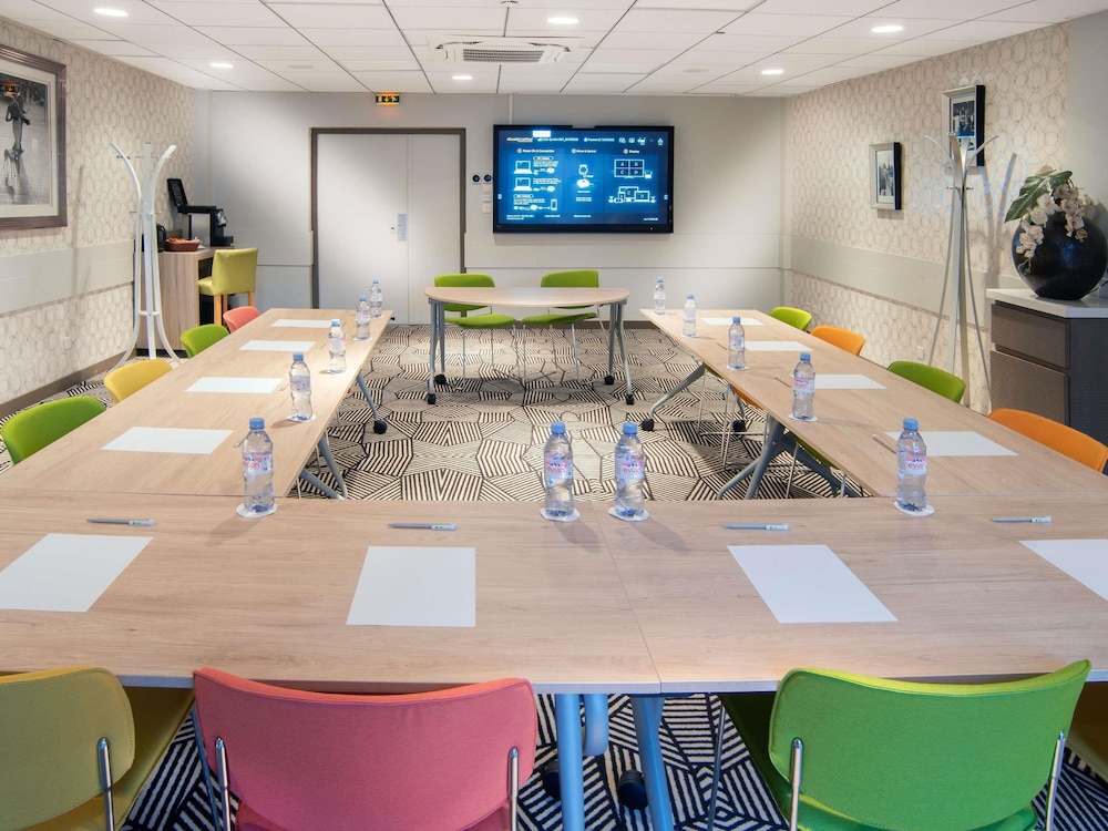 ibis Styles Clermont Ferrand Le Brezet Aeroport 65/69