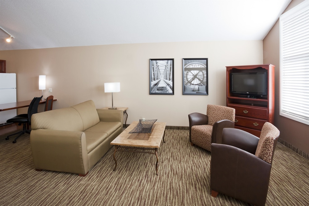 GrandStay Residential Suites - Eau Claire 25/49