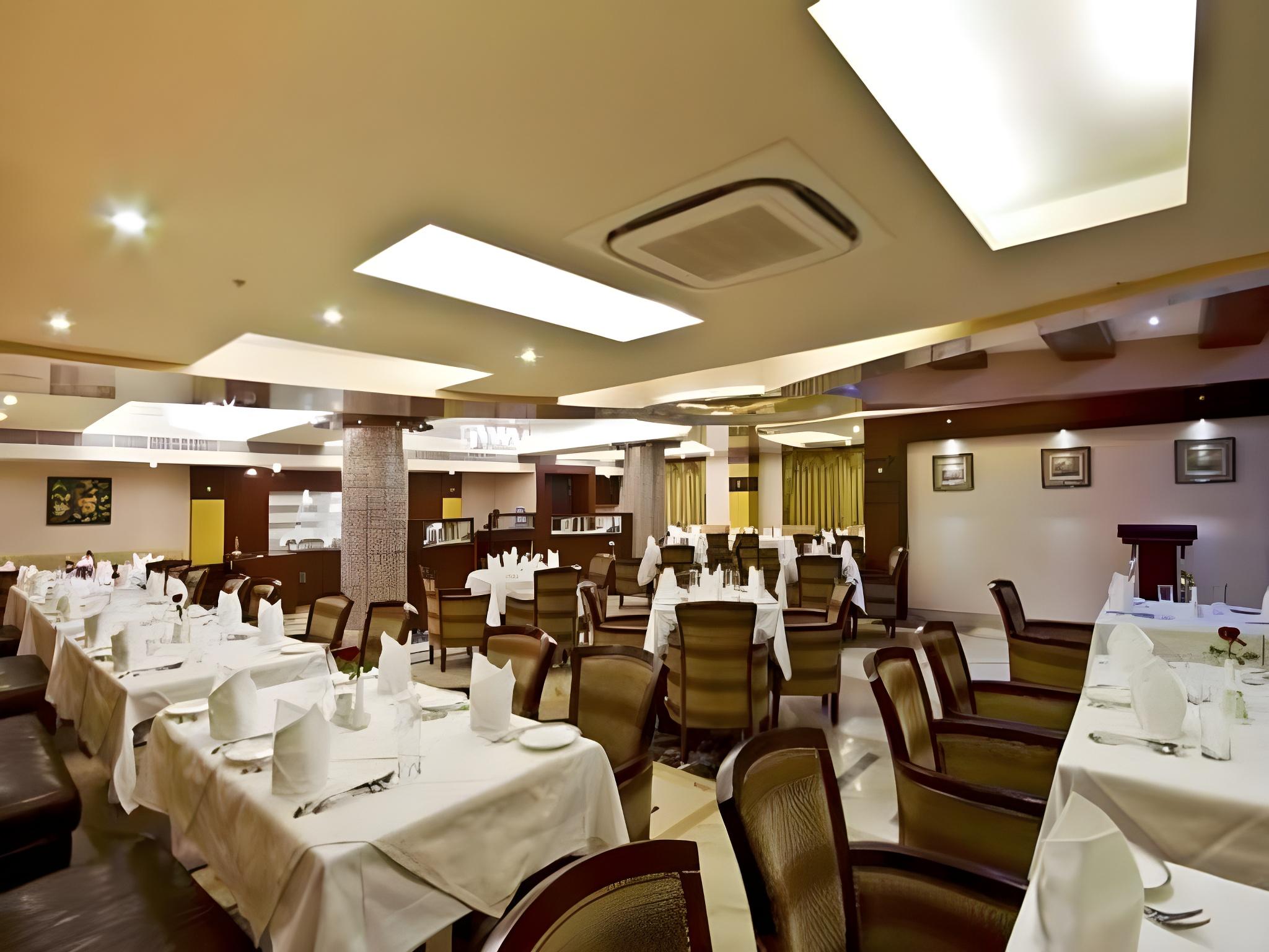 Hotel Gargee Grand 17/25