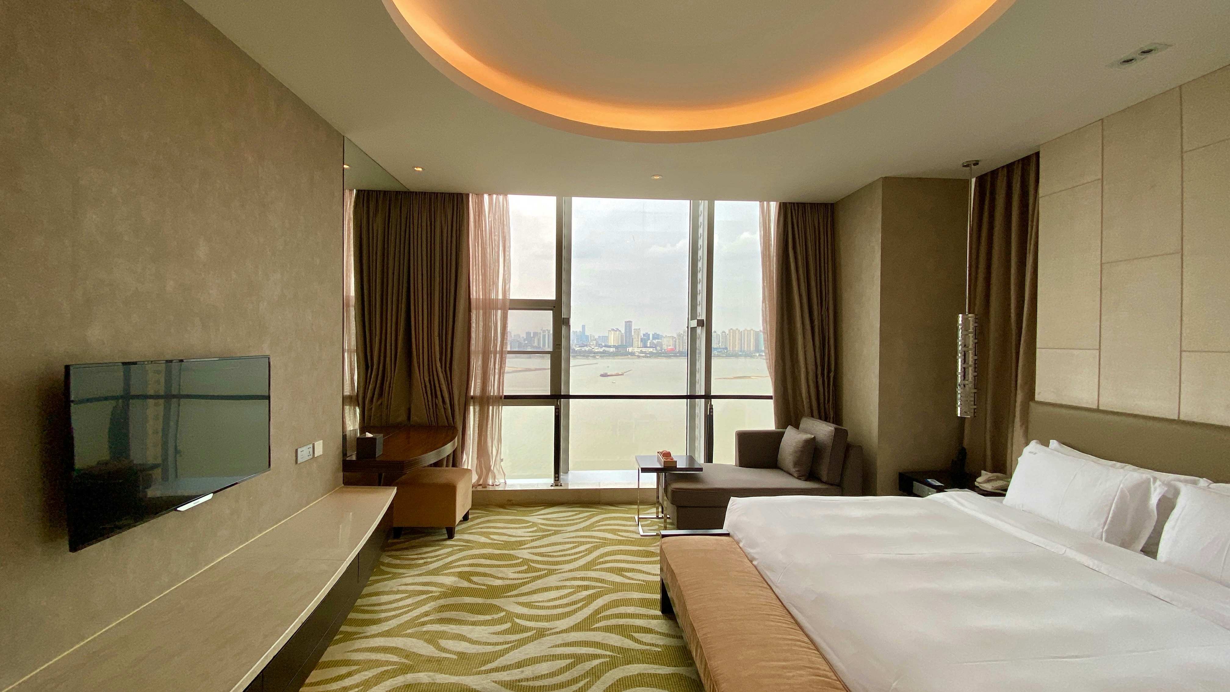 Holiday Inn Nanchang Riverside 12/50