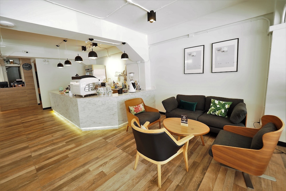 T Hostel at Victory Monument 34/46
