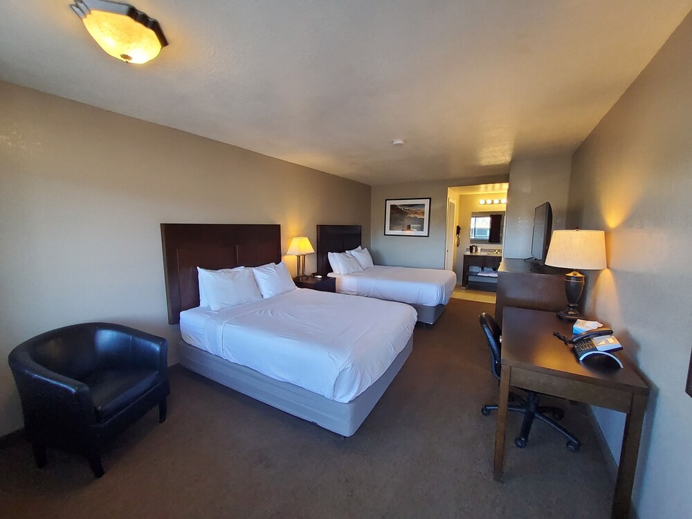 Red Ledges Inn 21/50