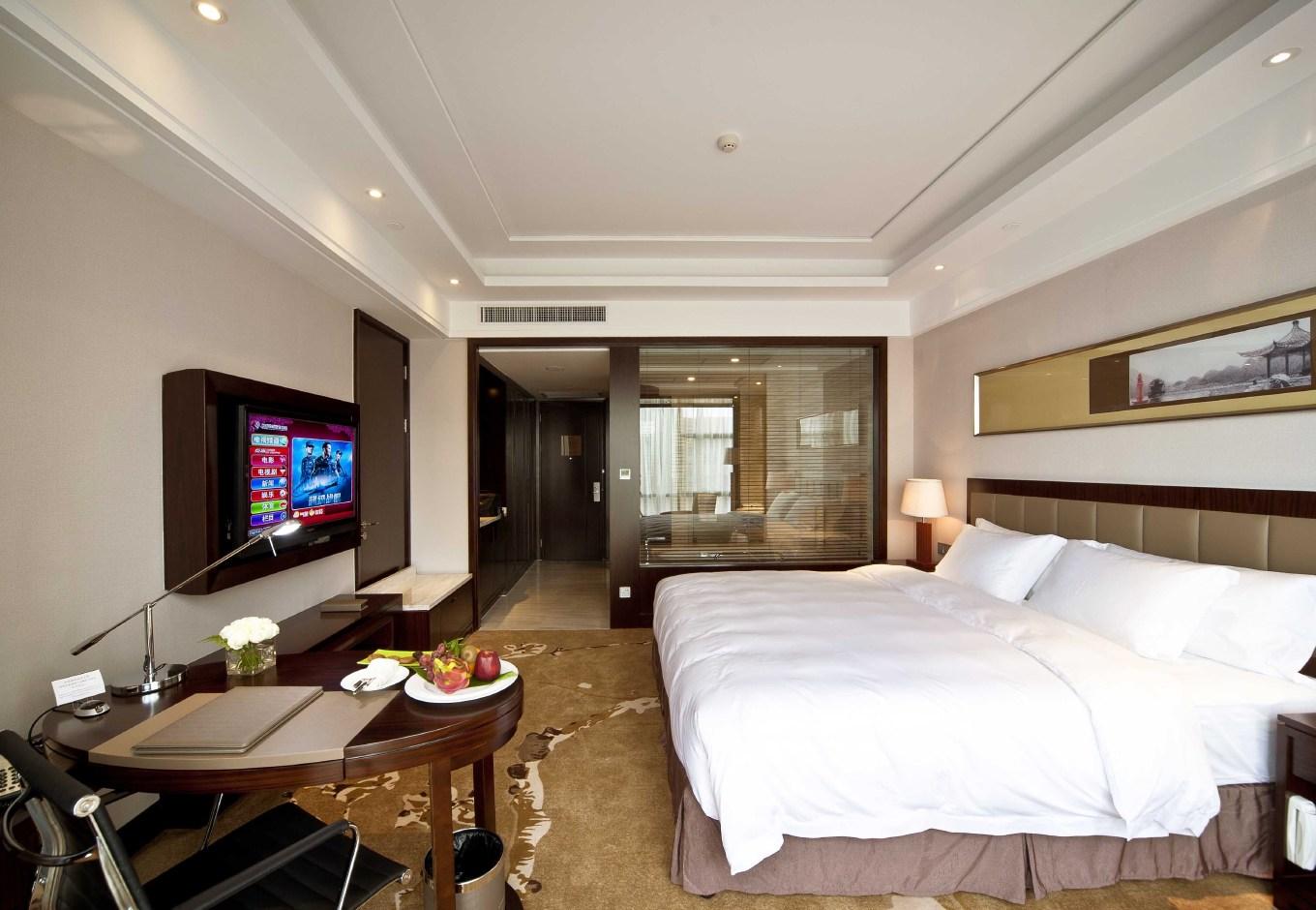 Deluxe, Double Bed