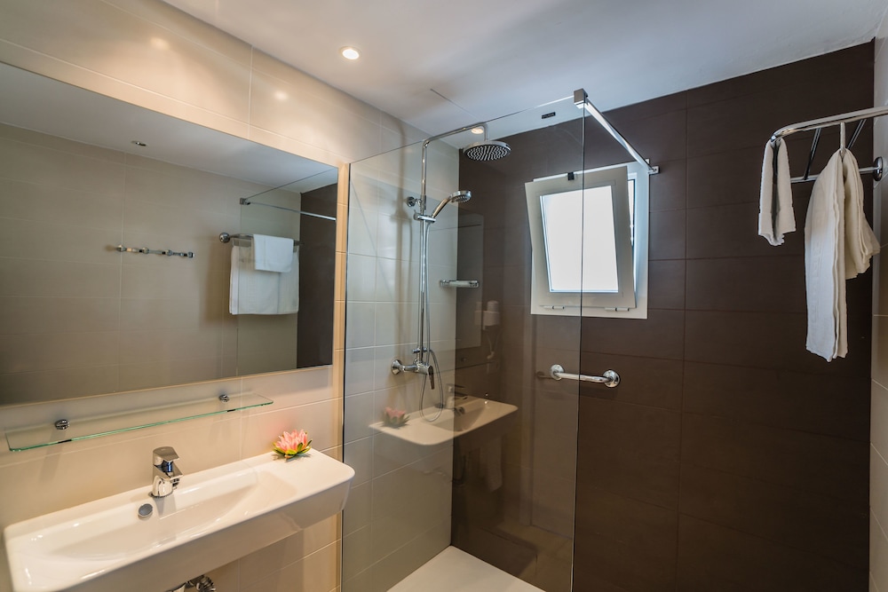 Apartamentos Holiday Center Santa Ponsa 45/46
