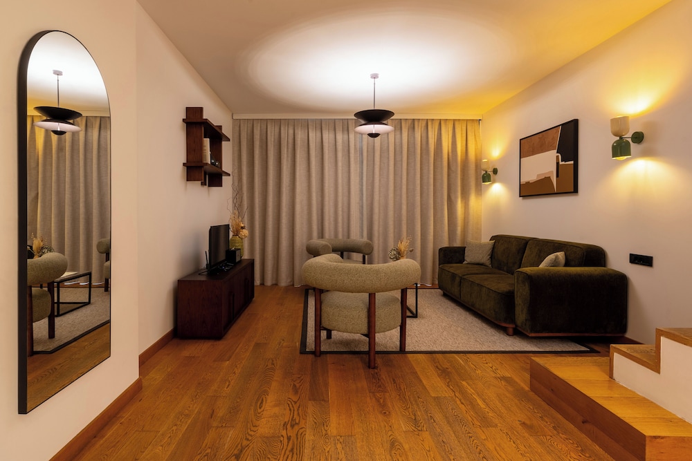 Ando Living Taksim Gumussuyu Townhouse 48/62