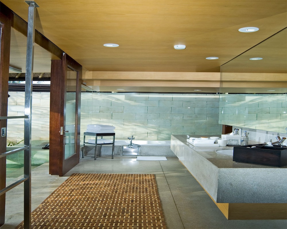 The Bale Nusa Dua by LifestyleRetreats 49/50