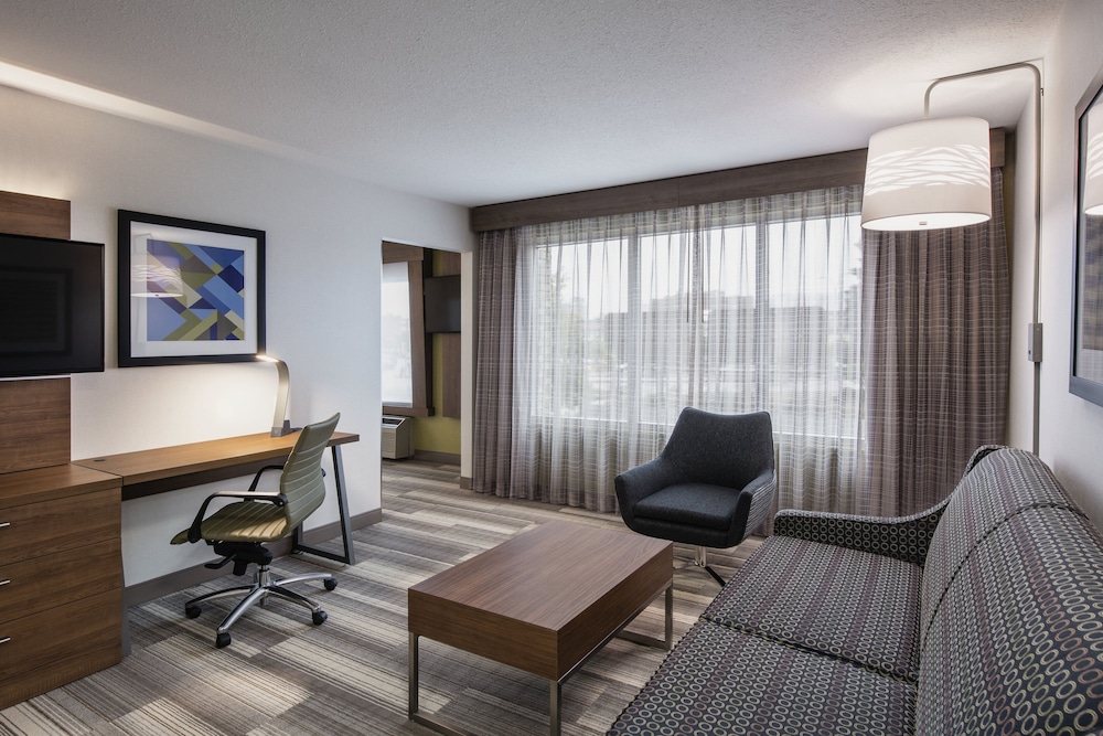Holiday Inn Express Hotel Suites Saskatoon 33/51