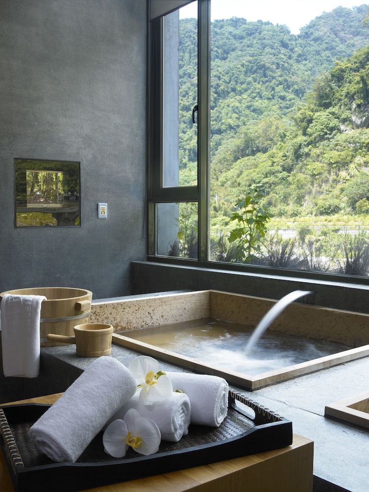 Onsen Papawaqa 51/65