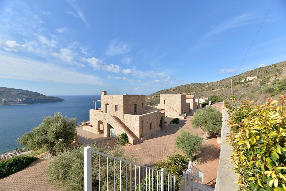 Akrolithi Boutique Hotel - Adults Only 52/58