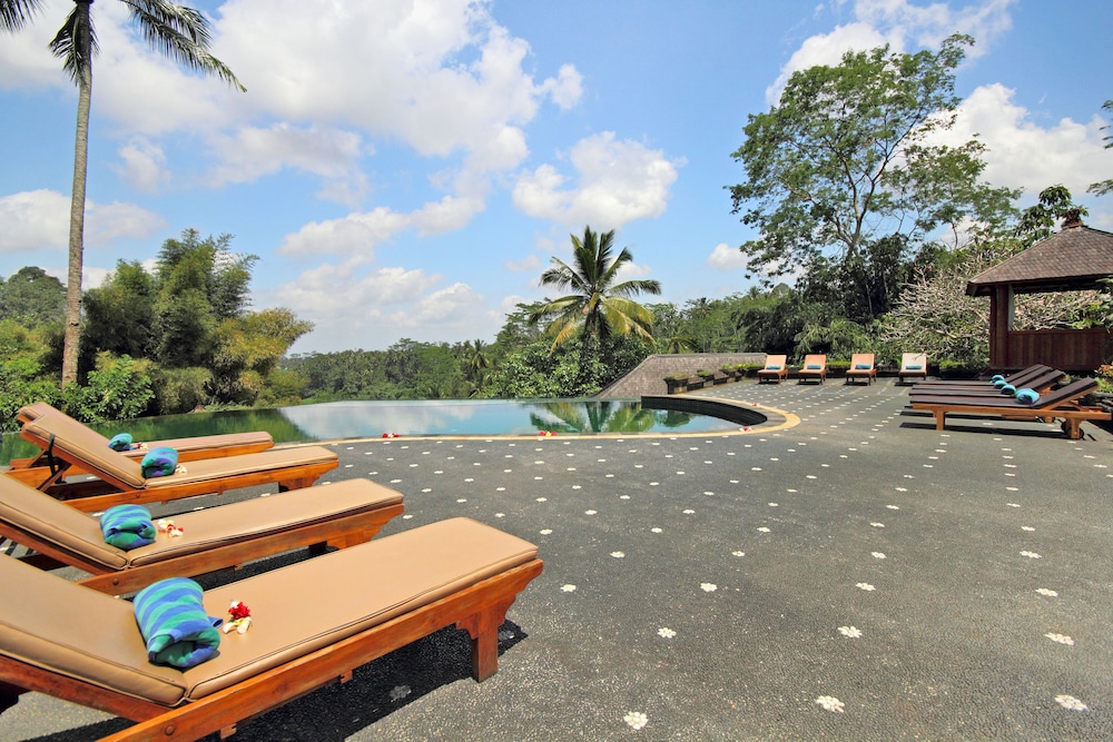 TANAH MERAH RESORT 59/69