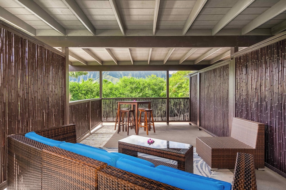 Paradise Bay Resort 33/74