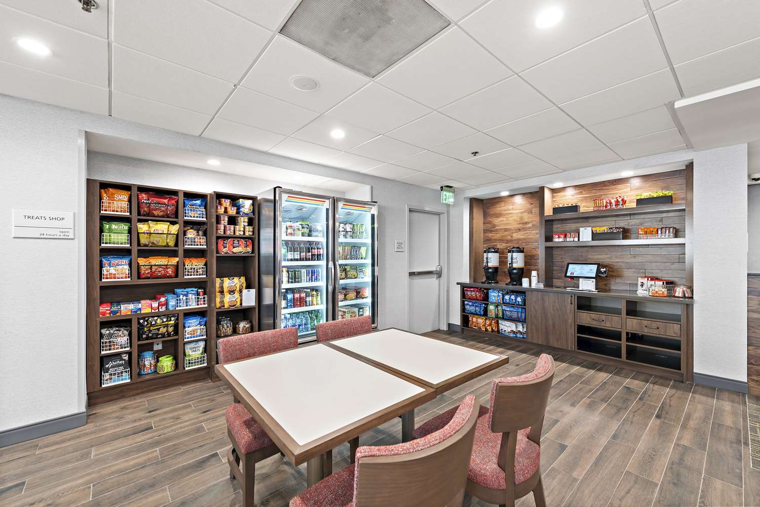 restaurant cafeteria
