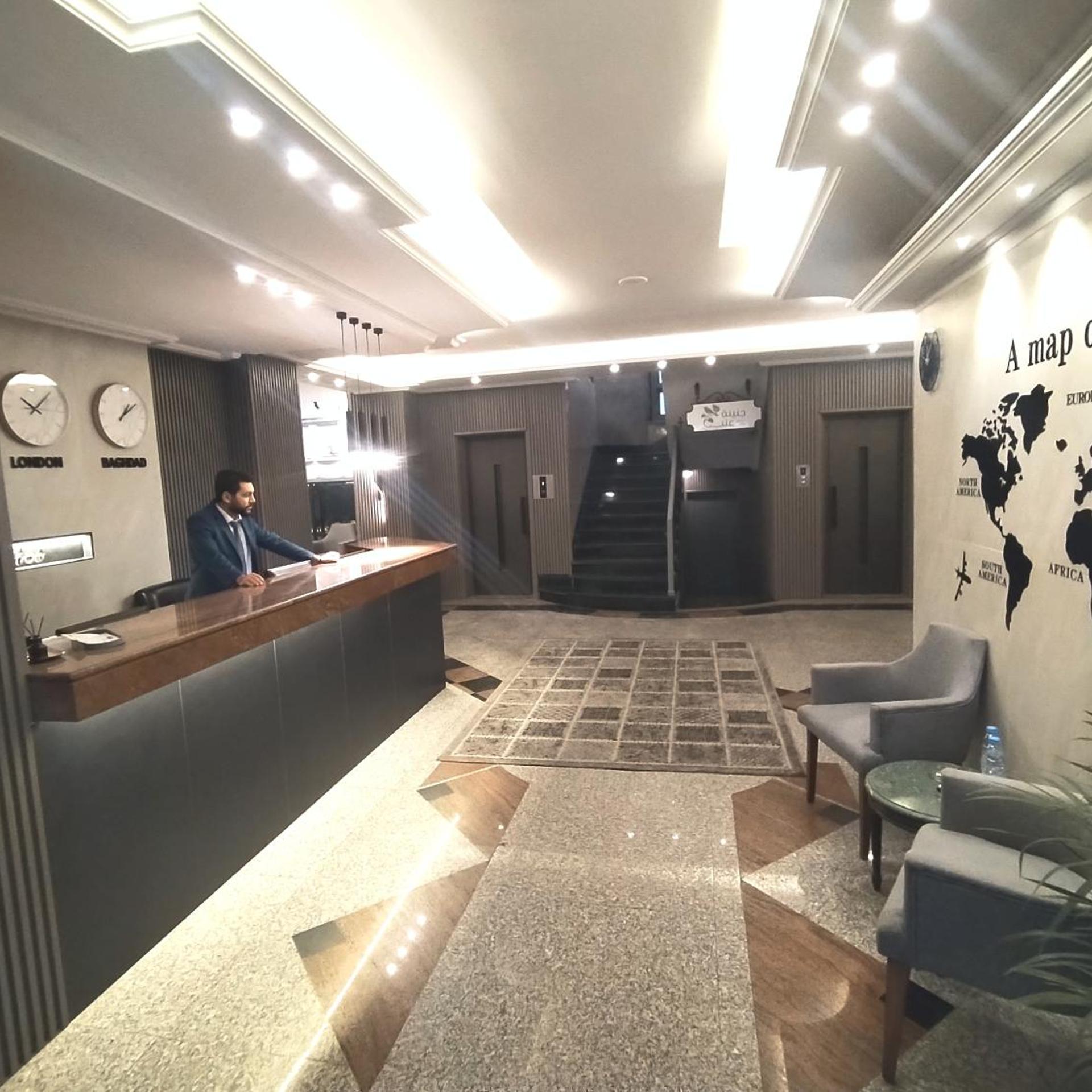 White House Suites 6/58