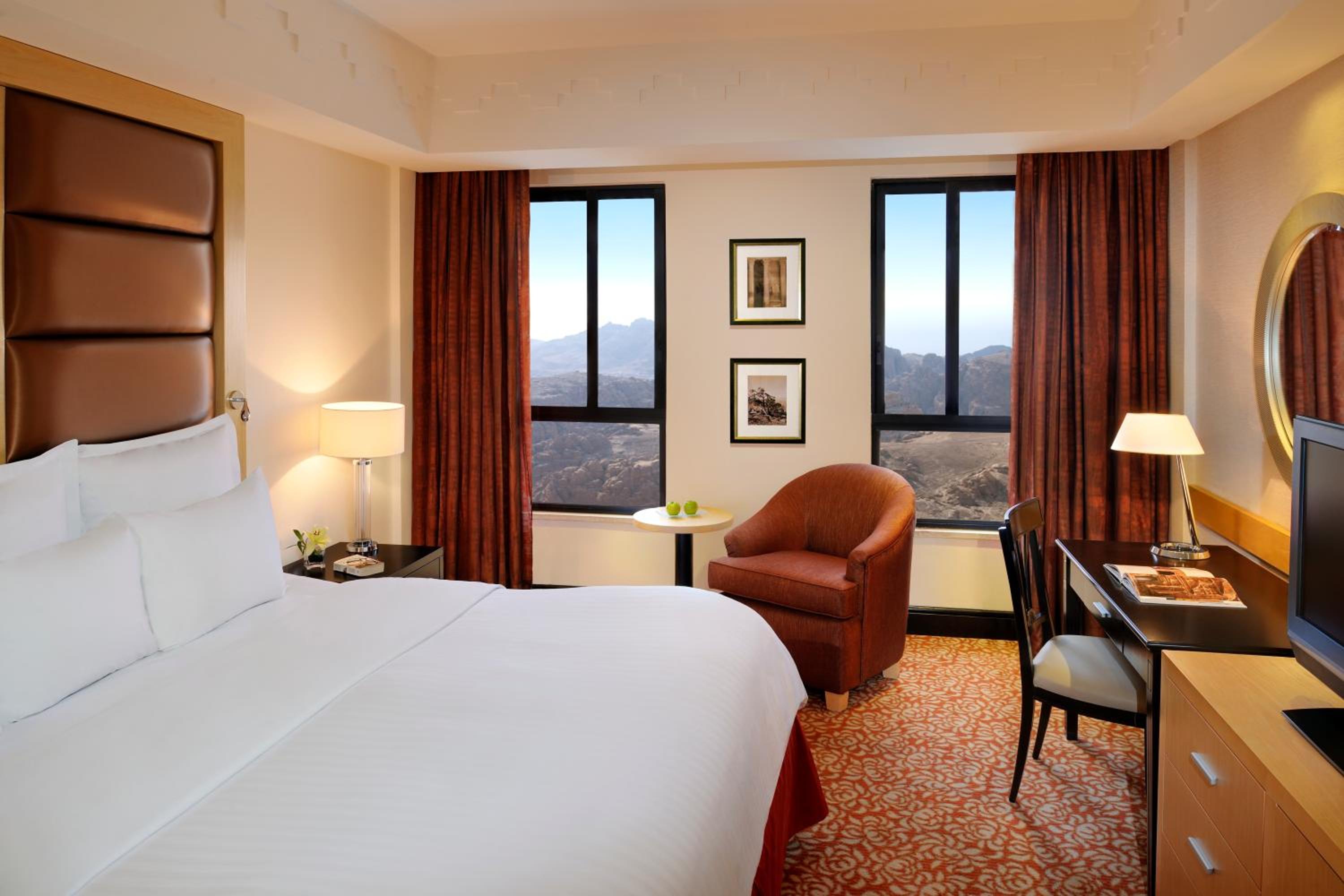 Mountain, Premium, King Bed