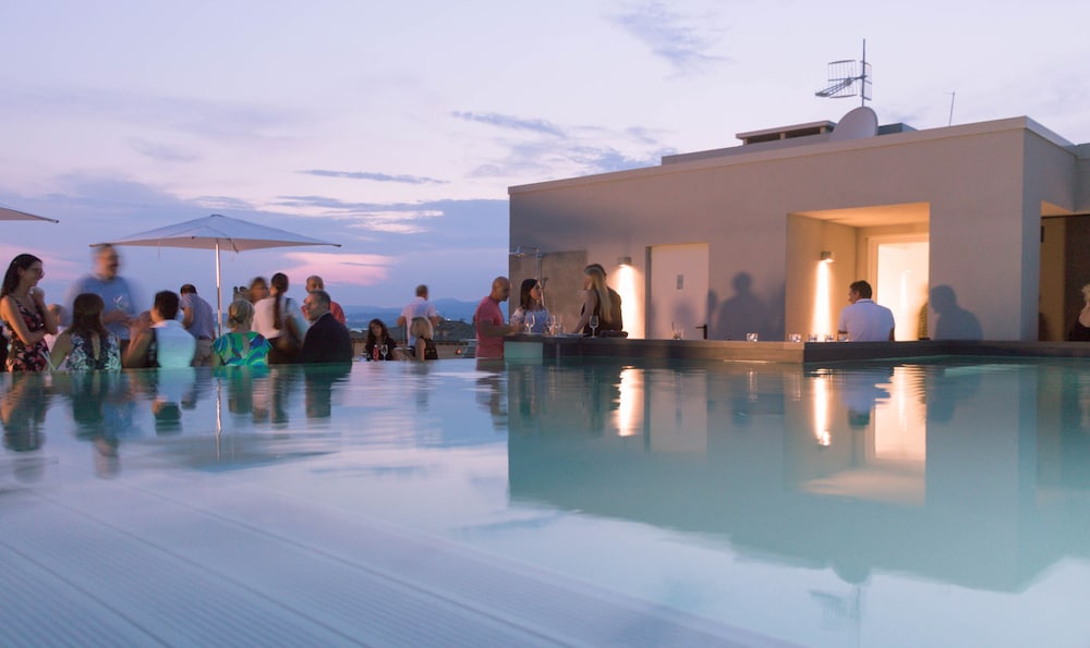 Solho Hotel 5/49
