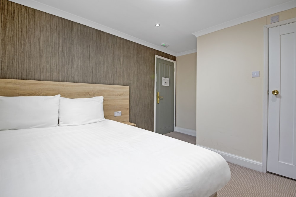 OYO 24 Sussex London Paddington 34/65