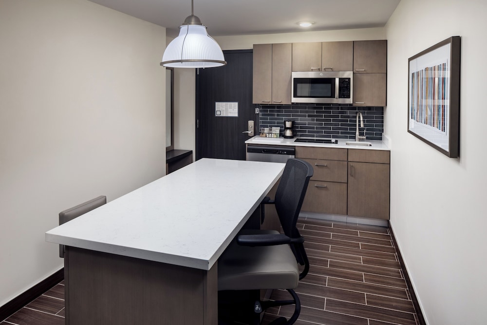 Hyatt House Royal Oak/Birmingham 30/42