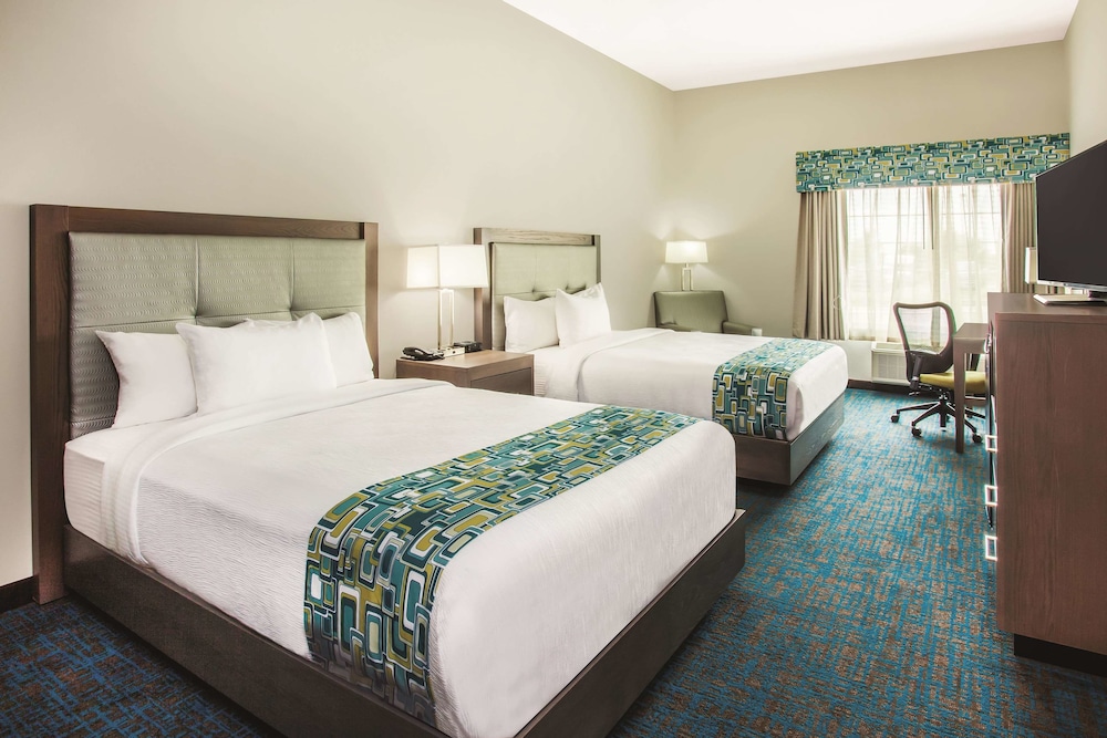 La Quinta Inn & Suites by Wyndham St. Paul-Woodbury 11/46
