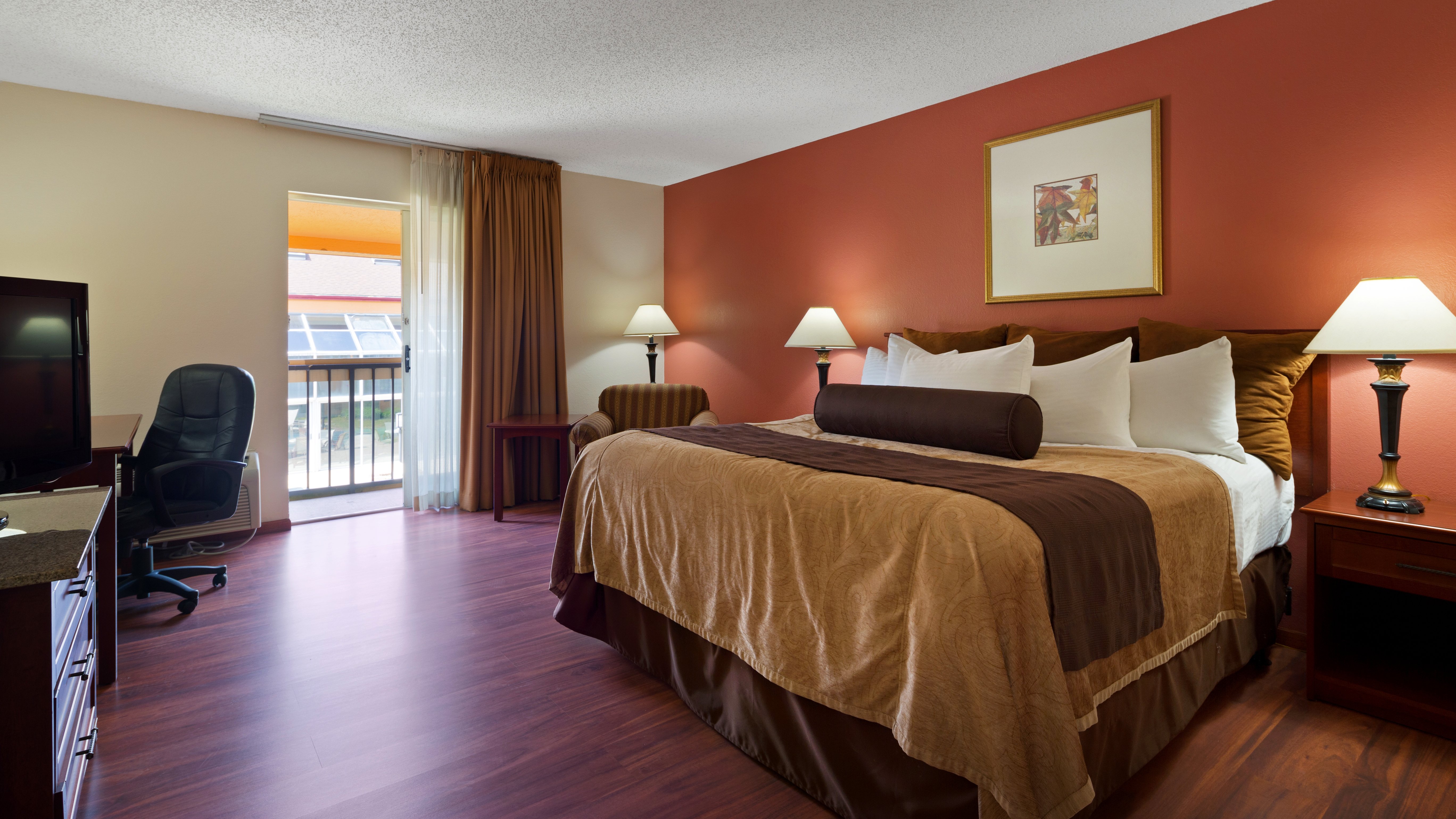 Chicago Club Inn & Suites 14/32