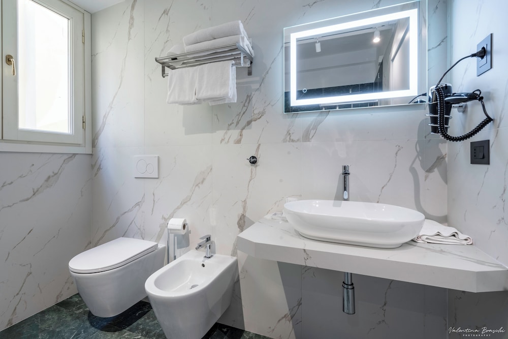Hotel Adamas 37/47
