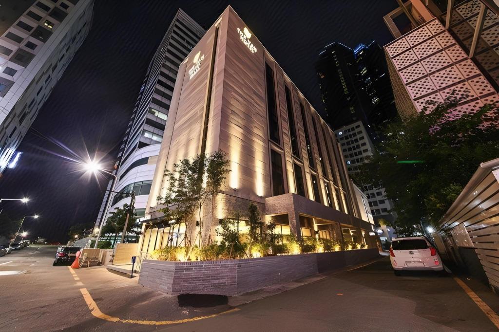 Haeundae Thevan Hotel 3/87