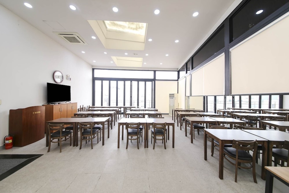 E Cheonan Hotel 35/50