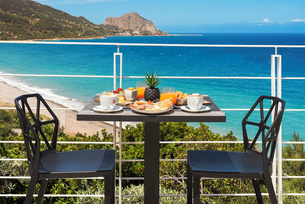 Emerald Hotel Cefalu 38/49