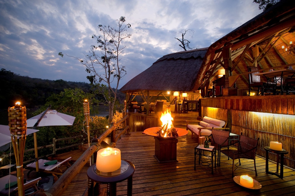 Serena Mivumo River Lodge 27/30