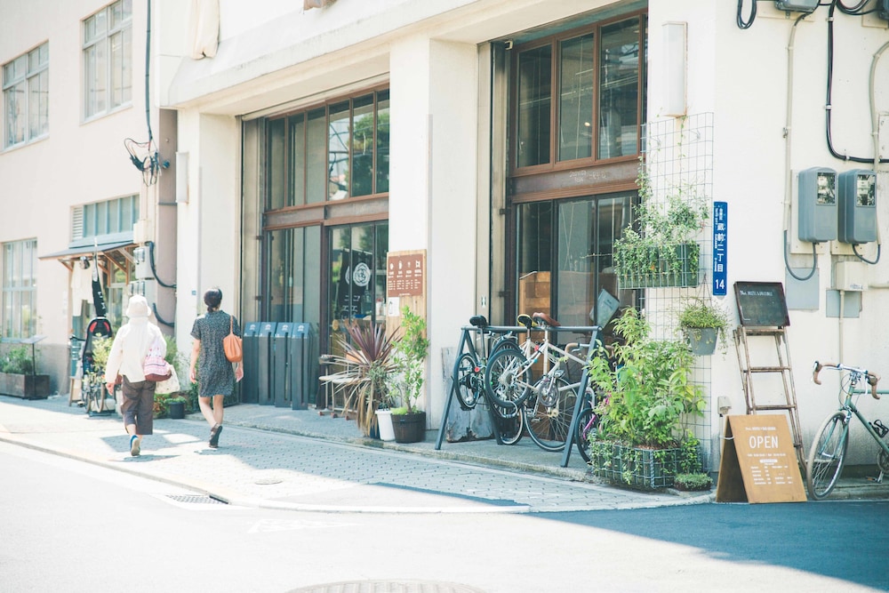 Nui. Hostel & Bar Lounge 43/50