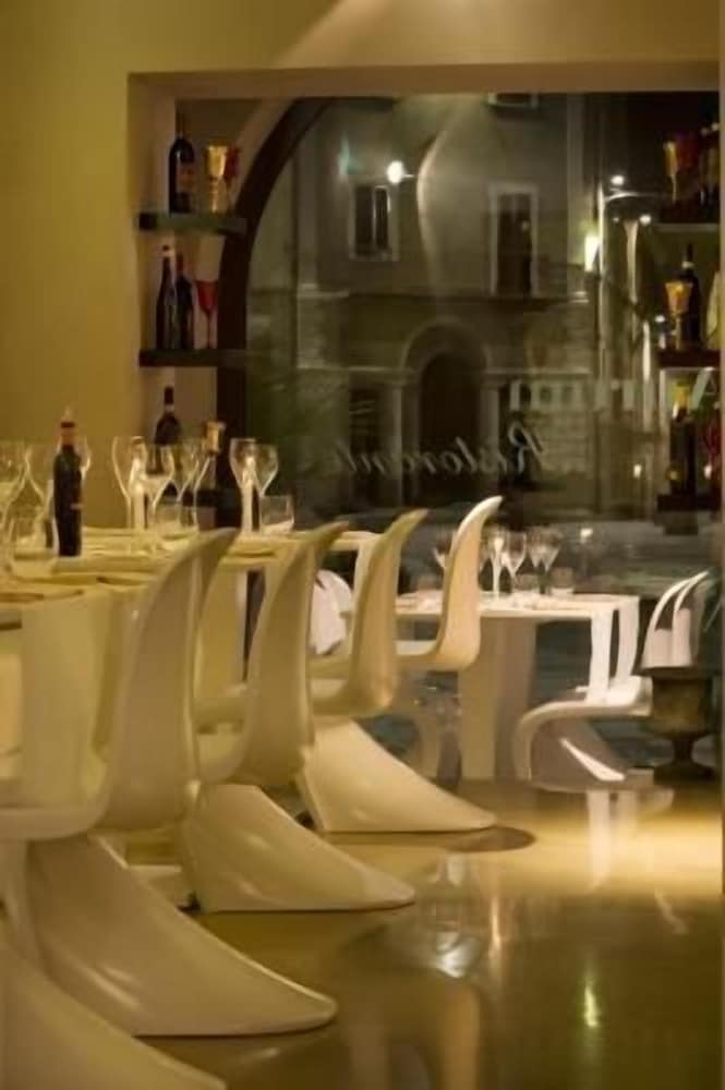 Palazzo Bontadosi Hotel & Spa 32/34