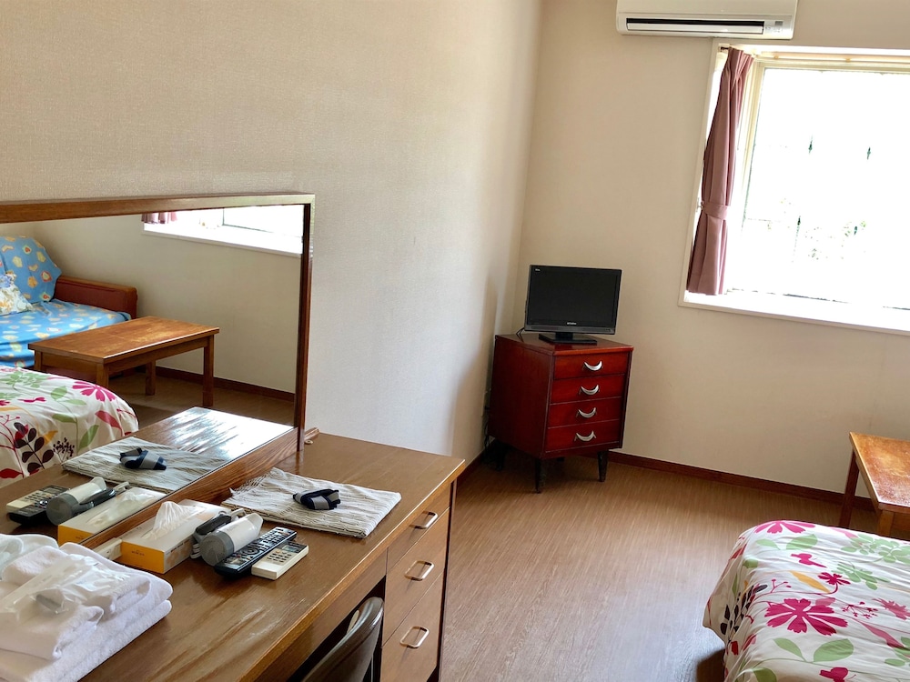 Petit Hotel Key West Club Kibougaoka Onna Village Okinawa 12/19