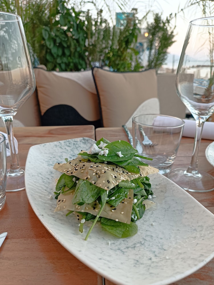 Silver Beach Hotel 15/44