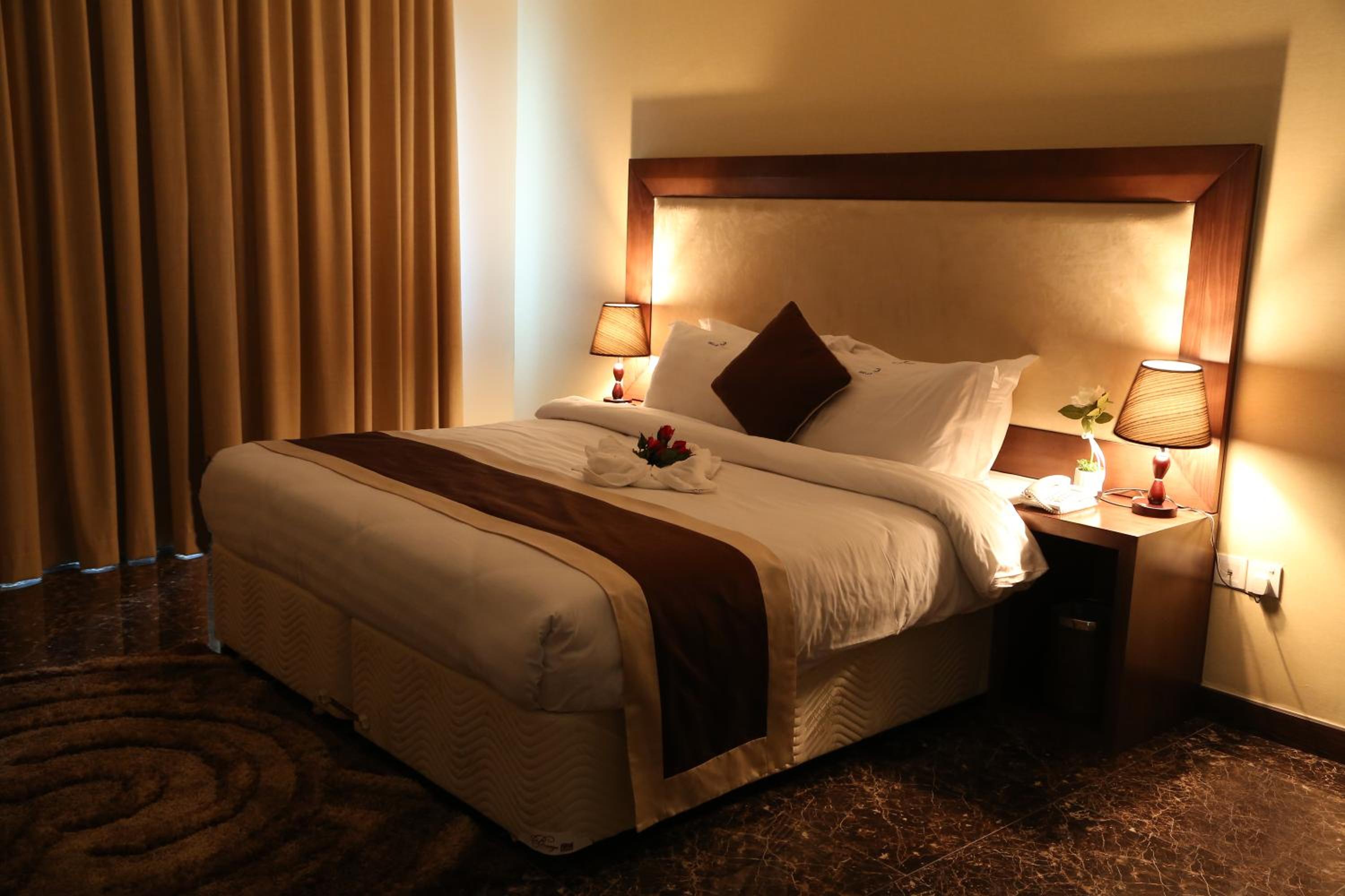 Belle Tower Luxury Hotel Apartments 12/50