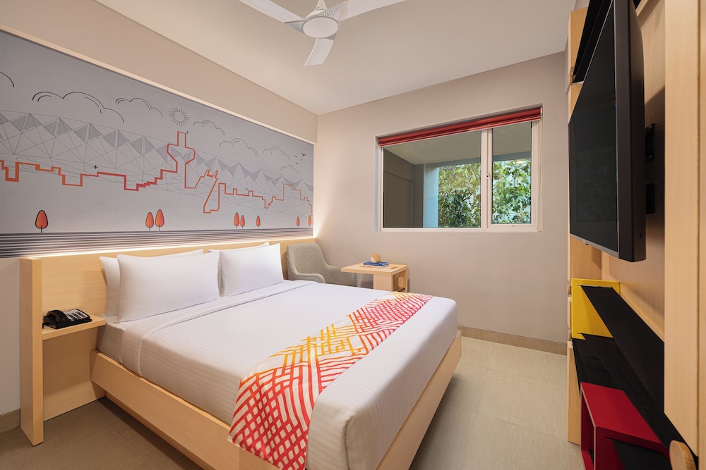 Luxe Queen Room