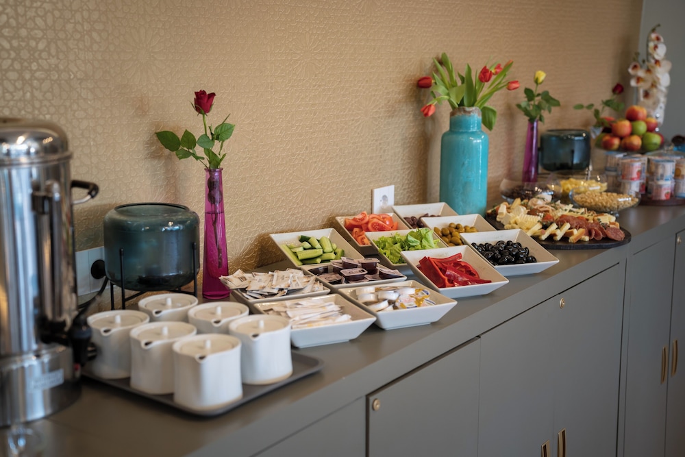 Phoenicia Comfort Hotel 31/51