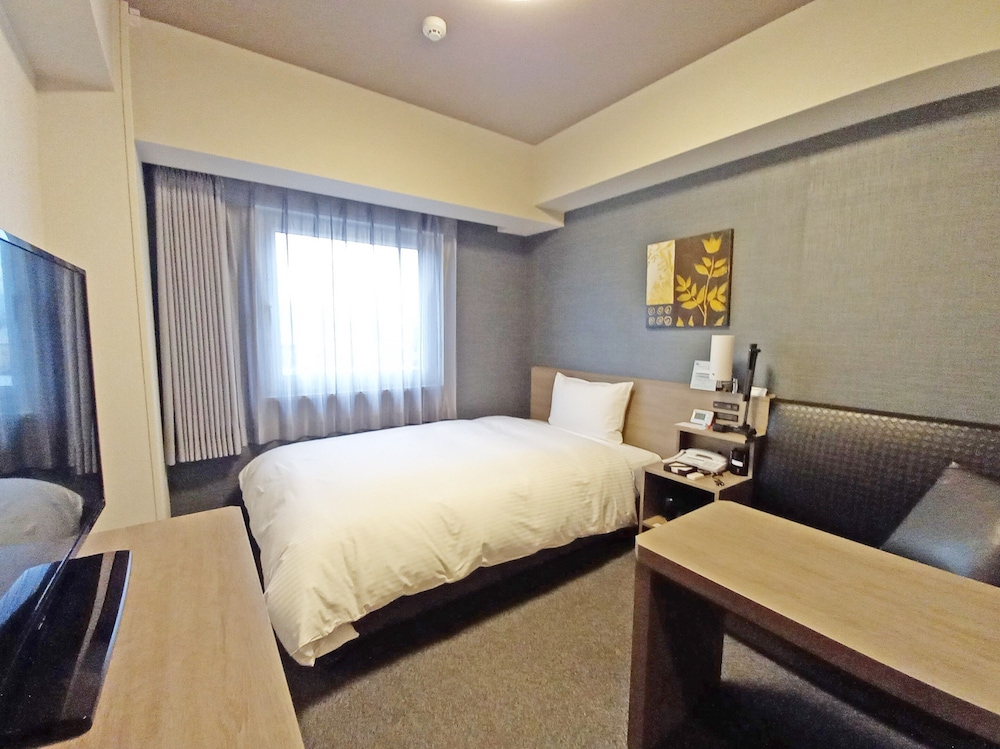 Hotel Route-Inn Yamanashi Chuo 9/16