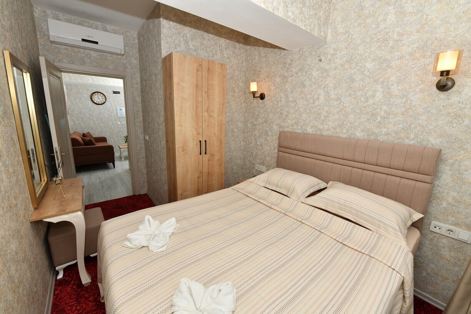 ECONOMY, SUITE, KITCHENETTE