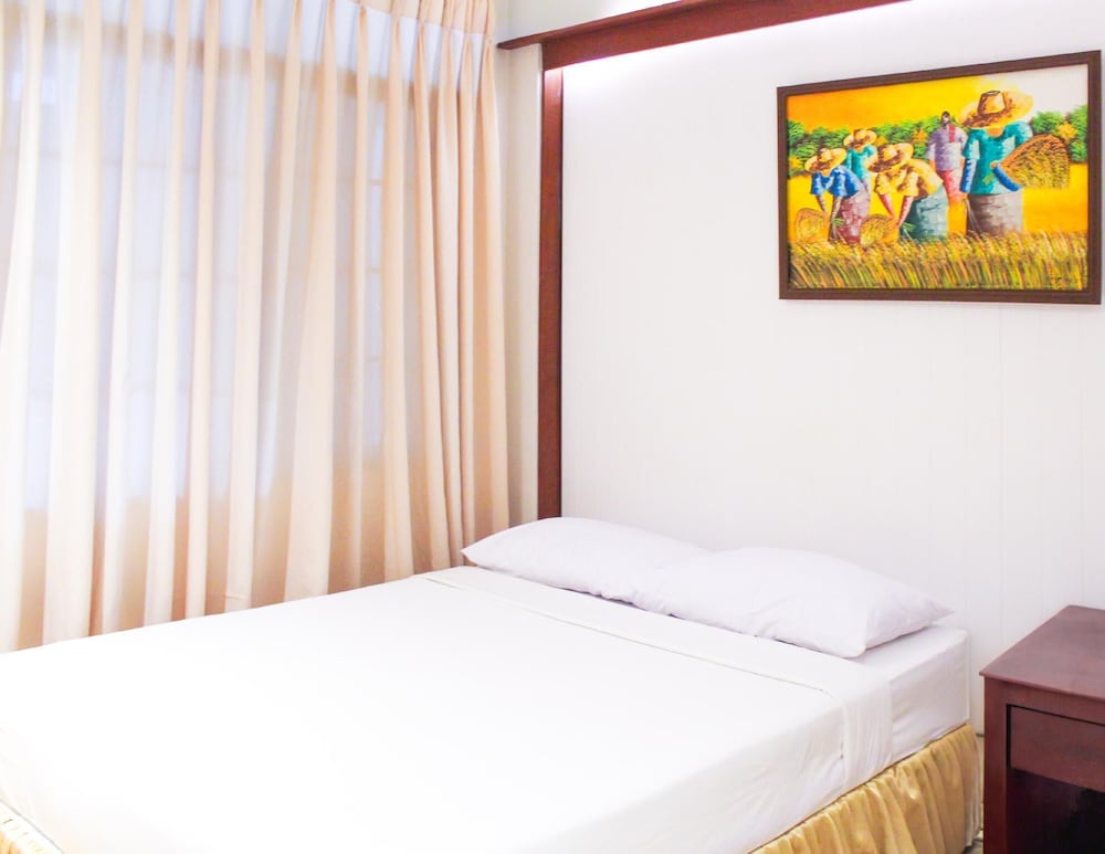 Dumaguete Royal Suite Inn 12/50