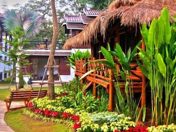 Gin's Maekhong View Resort & Spa 1/37