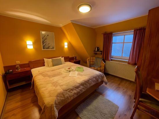 Room, Single, Single Bed
