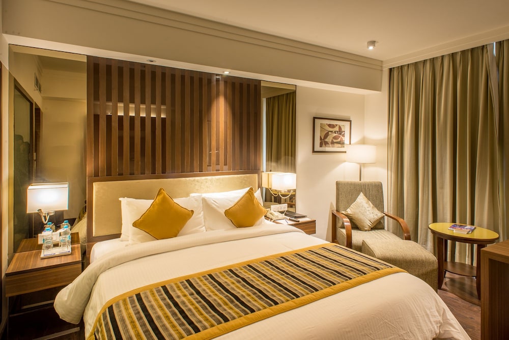 Aditya Park A Sarovar Portico Hotel 11/48