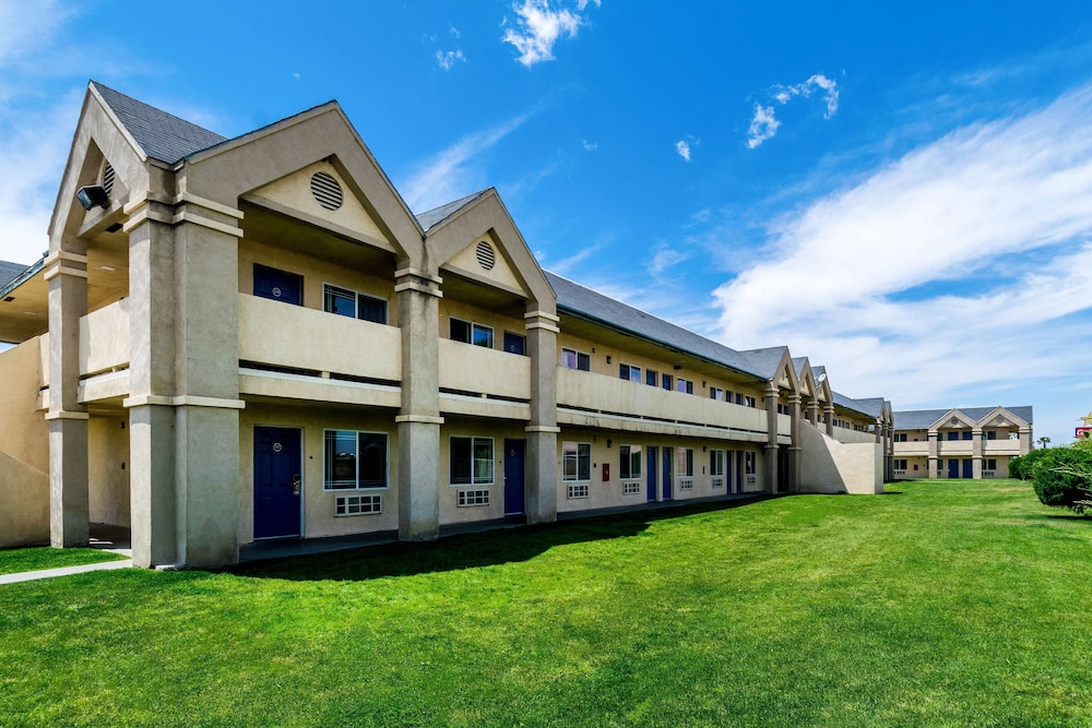 Motel6 Buttonwillow, CA - Central 41/50