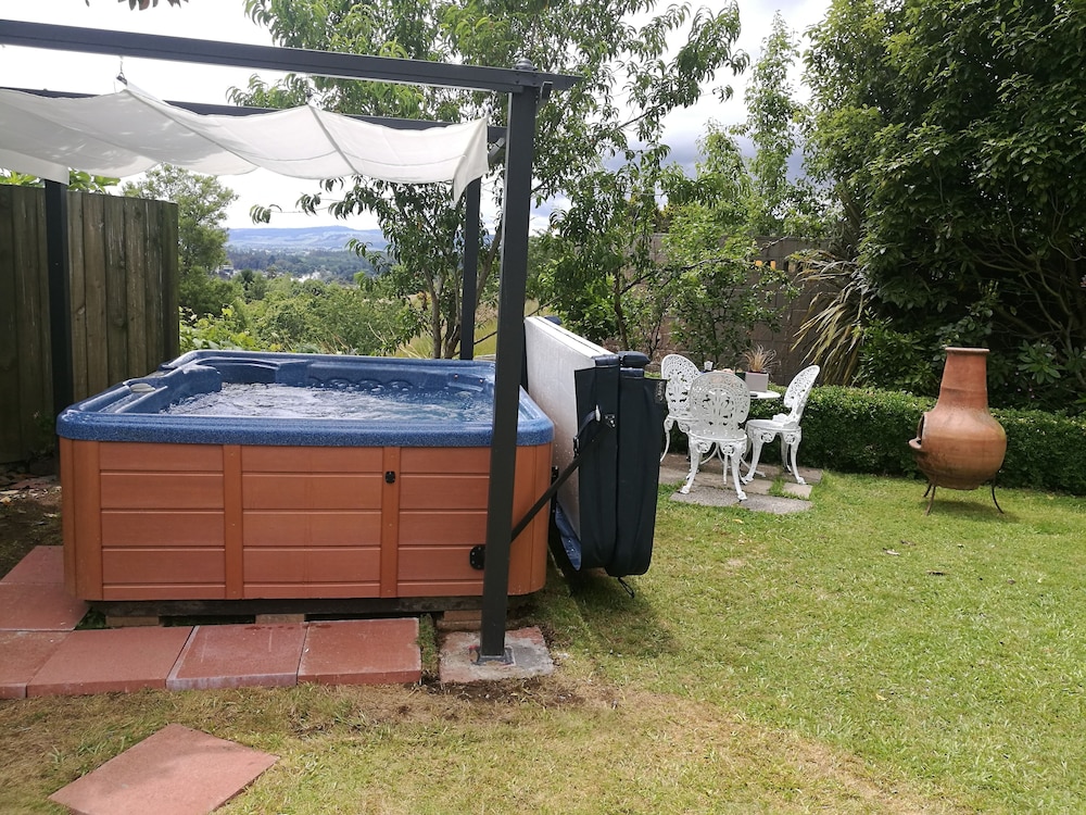 Geyser Lookout BnB 24/50