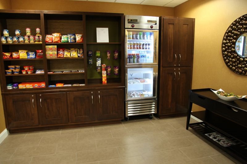 Holiday Inn Express Hotel And Suites Huntsville Airport 28/54