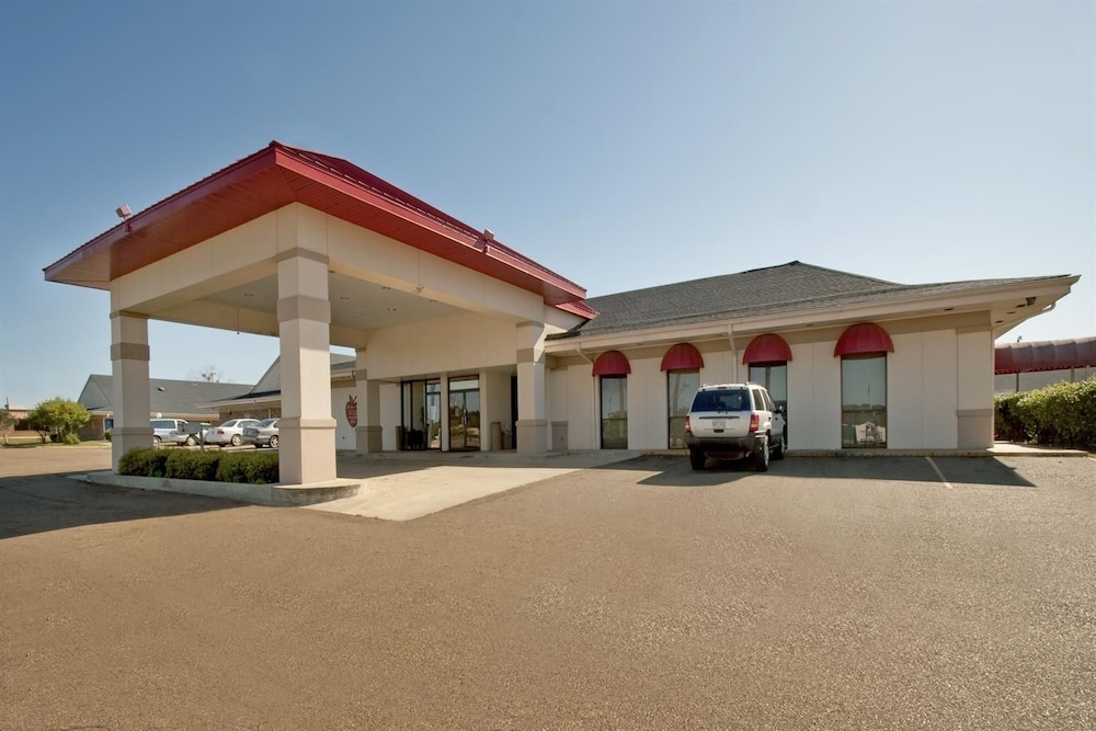 Americas Best Value Inn Forest 3/24