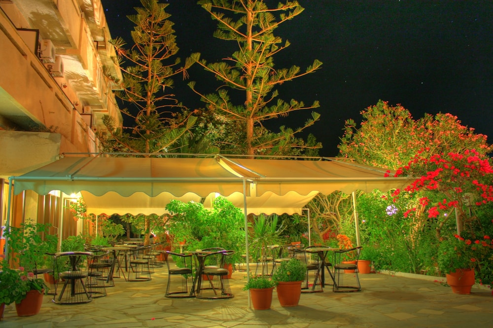 Hotel Esperides 29/31