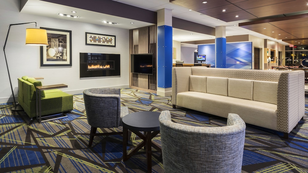 Holiday Inn Express Suites Medina 31/46
