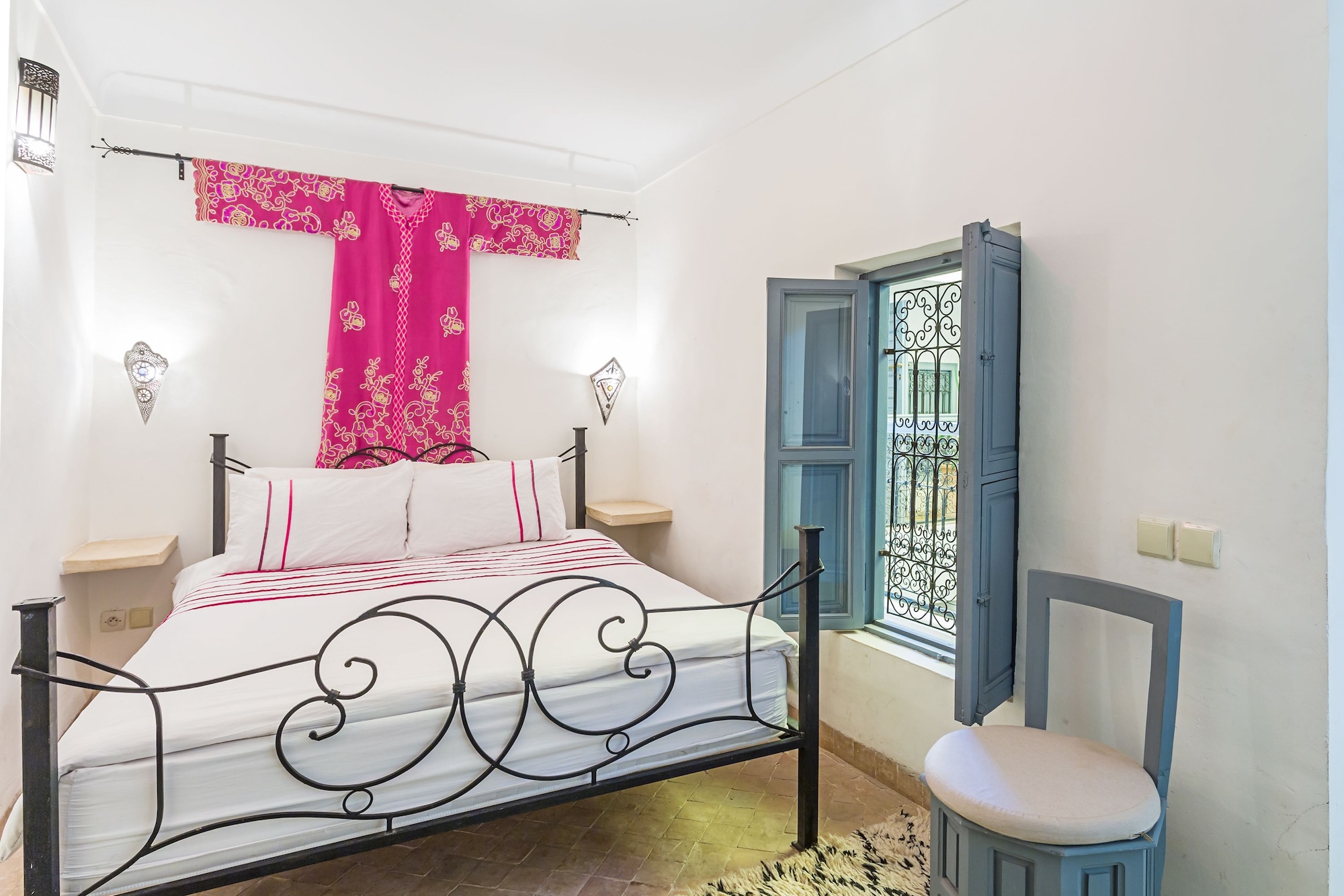 Rose, Classic, Double Bed