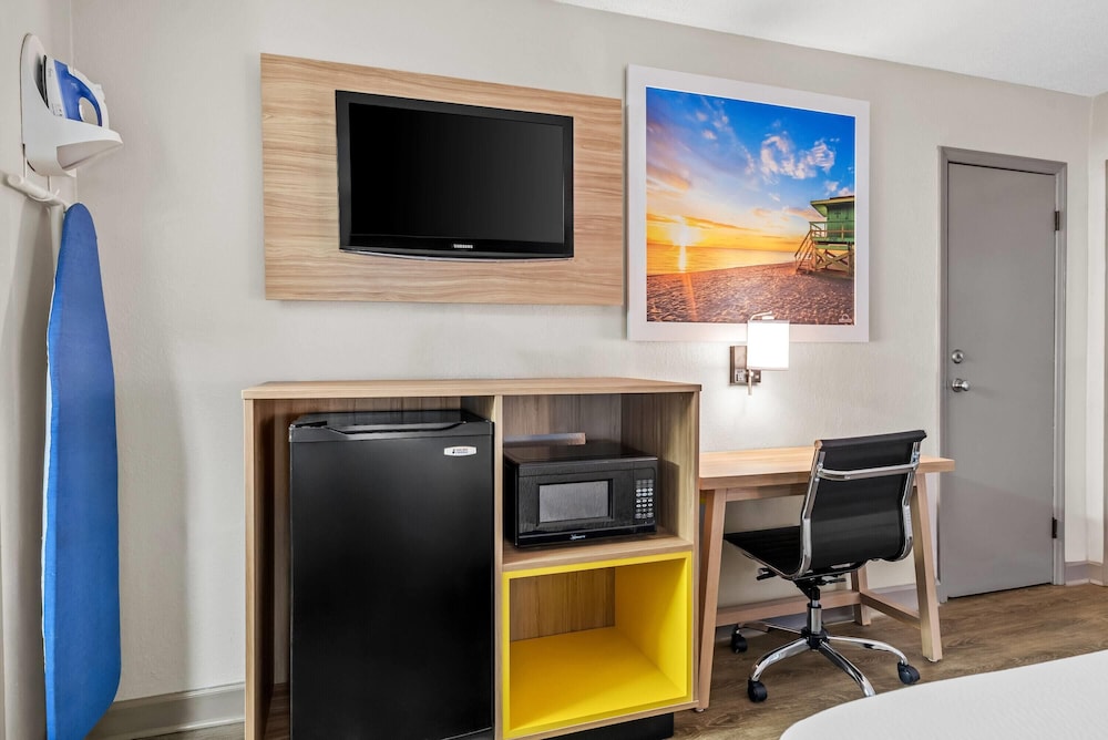 Days Inn By Wyndham Jacksonville Nc 57/68
