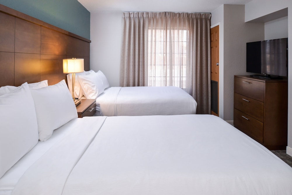 Staybridge Suites Indianapolis Downtown Convention Center 18/49